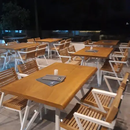 Hara Hotel 2*