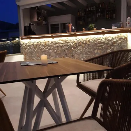 Hara Hotel 2*