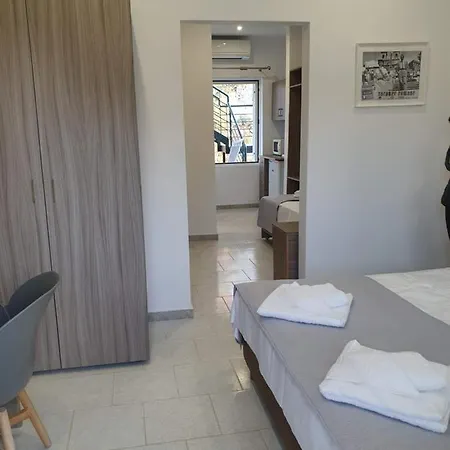Hotel Hara 2*